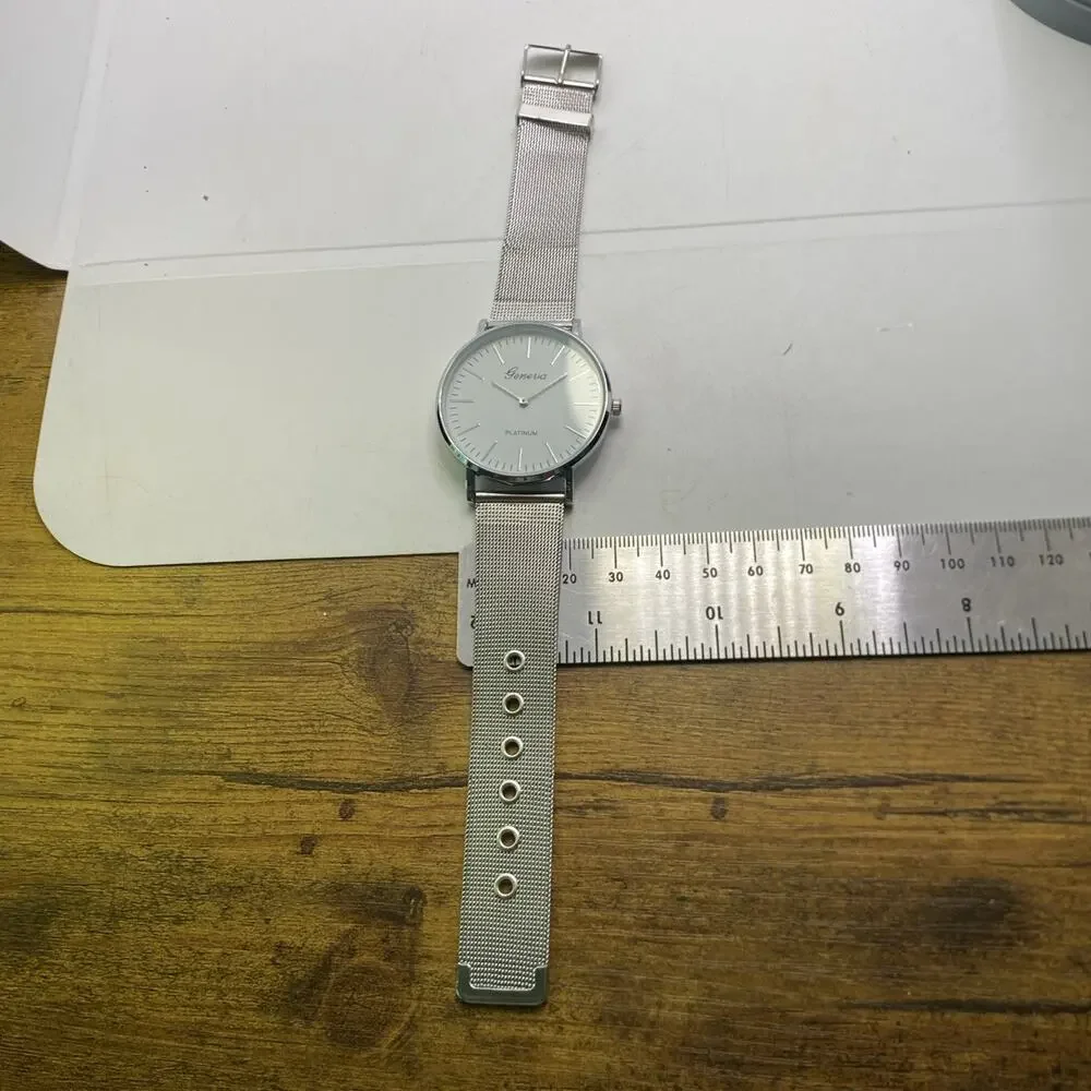 Geneva Platinum New Womens Silver Quartz Fashion Watch Works New Battery